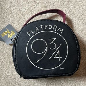 NWT Harry Potter Platform 9 & 3/4 purse with strap, crossbody